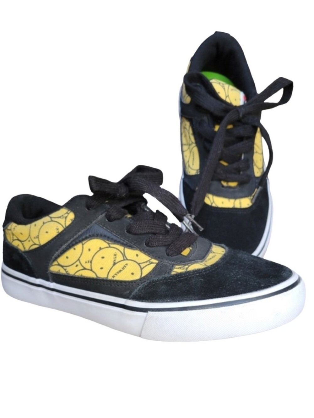 Airwalk Huntington Happy Face Black Suede & Yellow Low Top Sneakers Kid Unisex 5